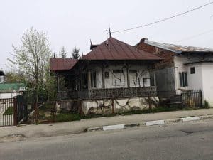 Casa veche Moreni