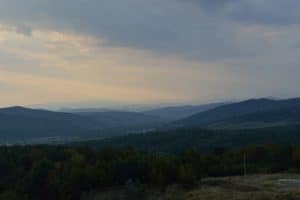Vedere spre munte din Moreni